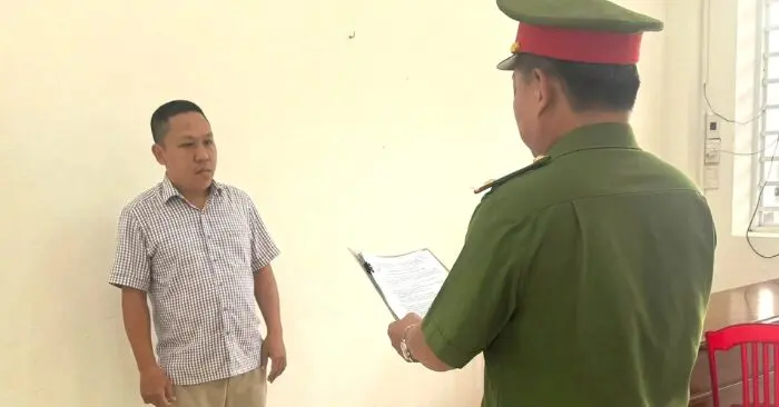 Ngạt mũi, đau đầu, thanh niên 25 tuổi nhập viện vì nhiễm trùng sọ
