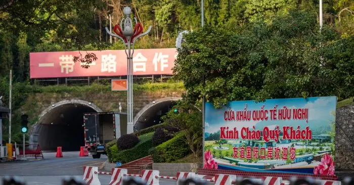 Thông quan ngay với hàng nhập khẩu phục vụ khắc phục thiên tai