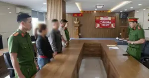 Sơn giả Đà Nẵng: Lật tẩy xưởng sản xuất hàng tấn nhãn hiệu nhái