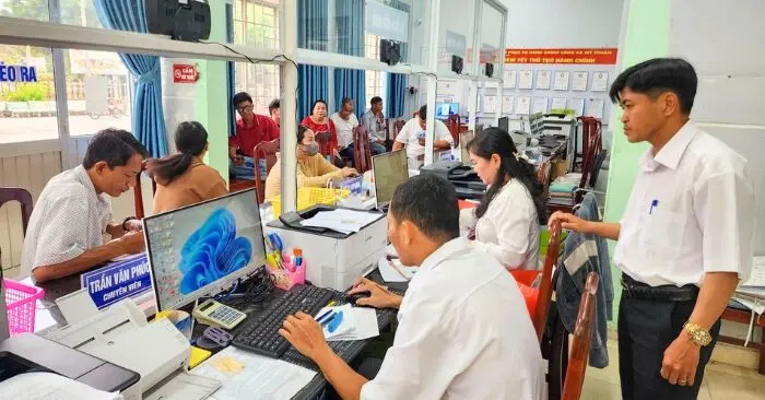 Điều động sĩ quan về xã: Giải bài toán thiếu hụt nhân sự tại địa phương