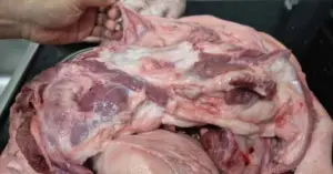 Giật mình giá thịt heo tại chợ lẻ tăng mạnh trước Tết