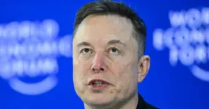 Elon Musk và câu chuyện tiền bạc không đổi được niềm vui
