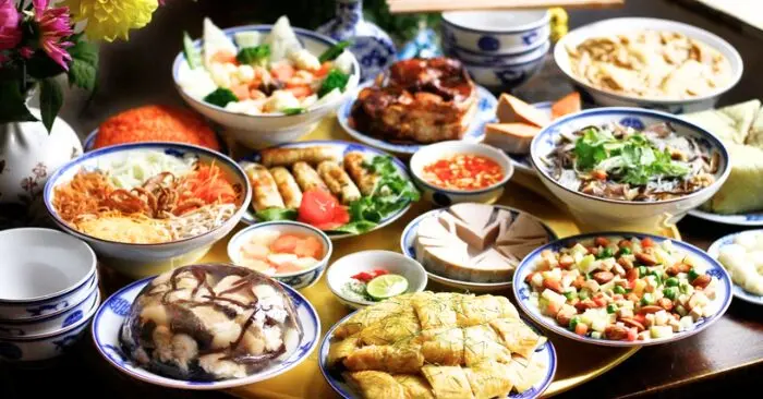 Xử trí ngộ độc thực phẩm: Đừng để mất nước làm hại sức khỏe Tết