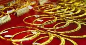 Giá vàng lên 5.500 USD: Khi kim loại quý trở thành "vịnh tránh bão"