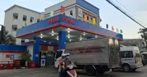 Nhà xe và ngư dân "méo mặt" vì giá xăng dầu tăng mạnh