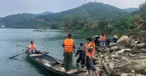 Lat - thuyen