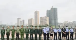 Truc - xuat - 6 nguoi -Trung - Quoc