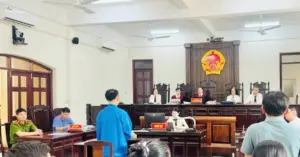 bác - sĩ - chém - đồng - nghiệp