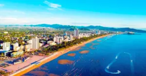 Cùng khám phá Festival Du lịch Cửa Lò 2026 khai mạc tối 25/4 tại Nghệ An, nơi phố biển khoác áo mới với danh hiệu sạch ASEAN và nhiều hội hè vui.