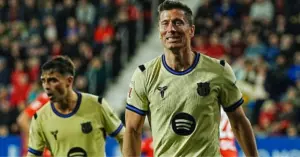 Barcelona tiến sát ngôi vương La Liga 2026 sau trận thắng nhọc nhằn 2-1 trước Osasuna, bỏ xa kình địch Real Madrid đến 14 điểm trên bảng xếp hạng.