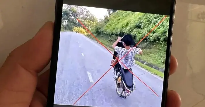 Lái xe bằng một bánh