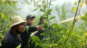Cập nhật dự báo thời tiết hôm nay 23/6: Cảnh báo khu vực miền Trung đón đợt nắng nóng đặc biệt gay gắt, có nơi nhiệt độ tăng cao vượt ngưỡng 40 độ C.