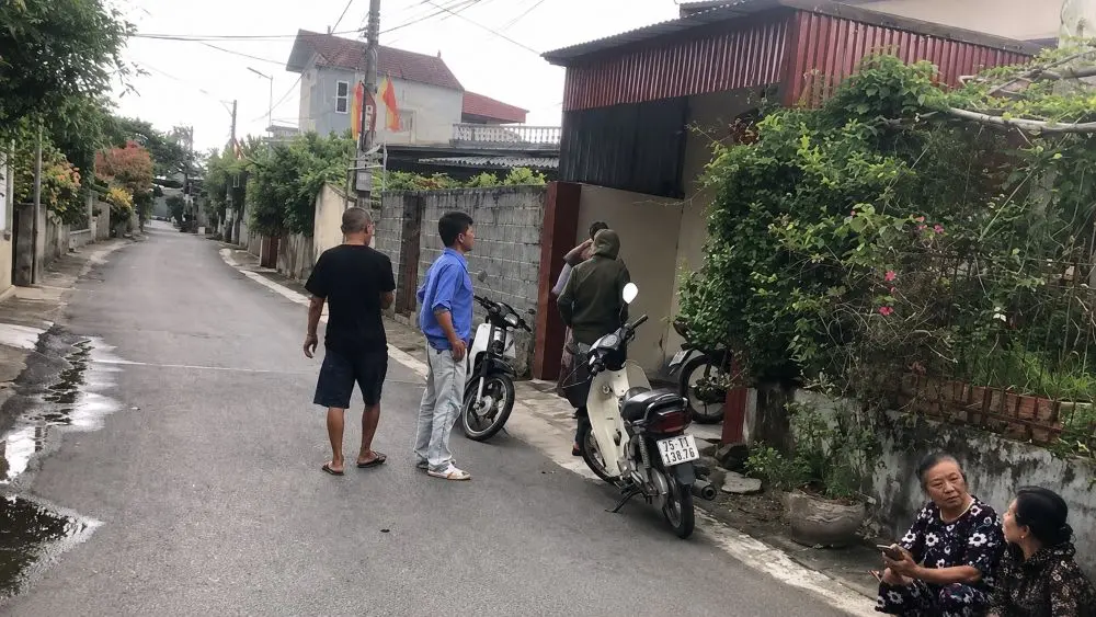 Thông tin chính thức vụ chồng dùng kiếm sát hại vợ và em vợ, cơ quan công an điều tra vụ án xảy ra tại khu dân cư.