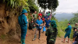 Lực lượng chức năng tìm thấy thi thể bé trai 22 tháng tuổi mất tích trong rừng sau nhiều ngày tìm kiếm tại Cao Bằng.