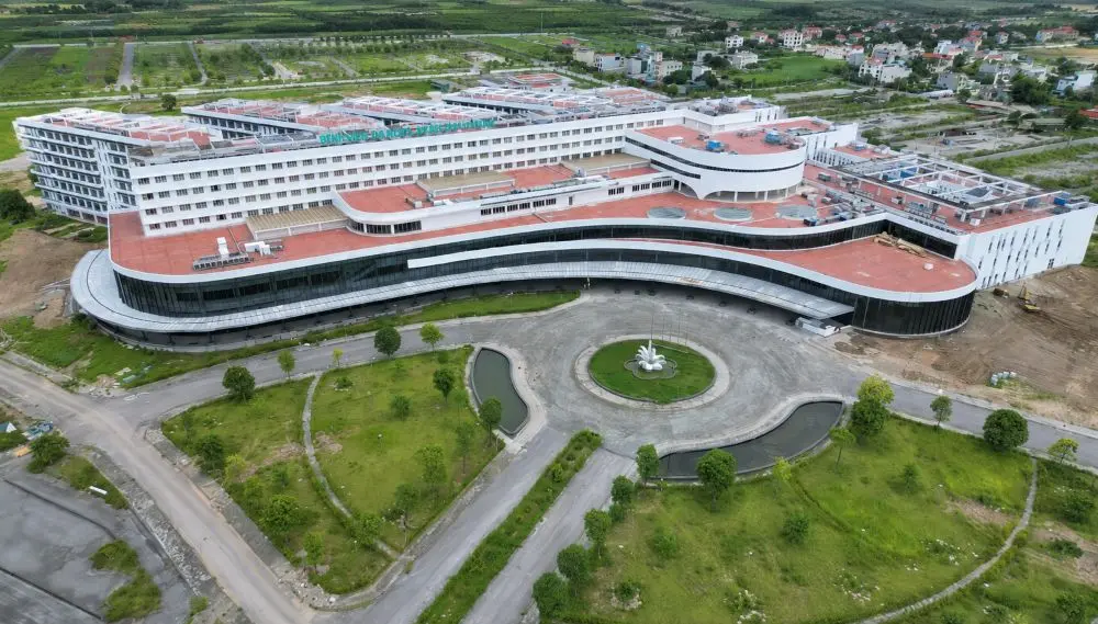Bệnh viện Bạch Mai cơ sở 2 tại Ninh Bình chính thức hoạt động từ 26/6, mở rộng cơ hội khám chữa bệnh chất lượng cao cho người dân.