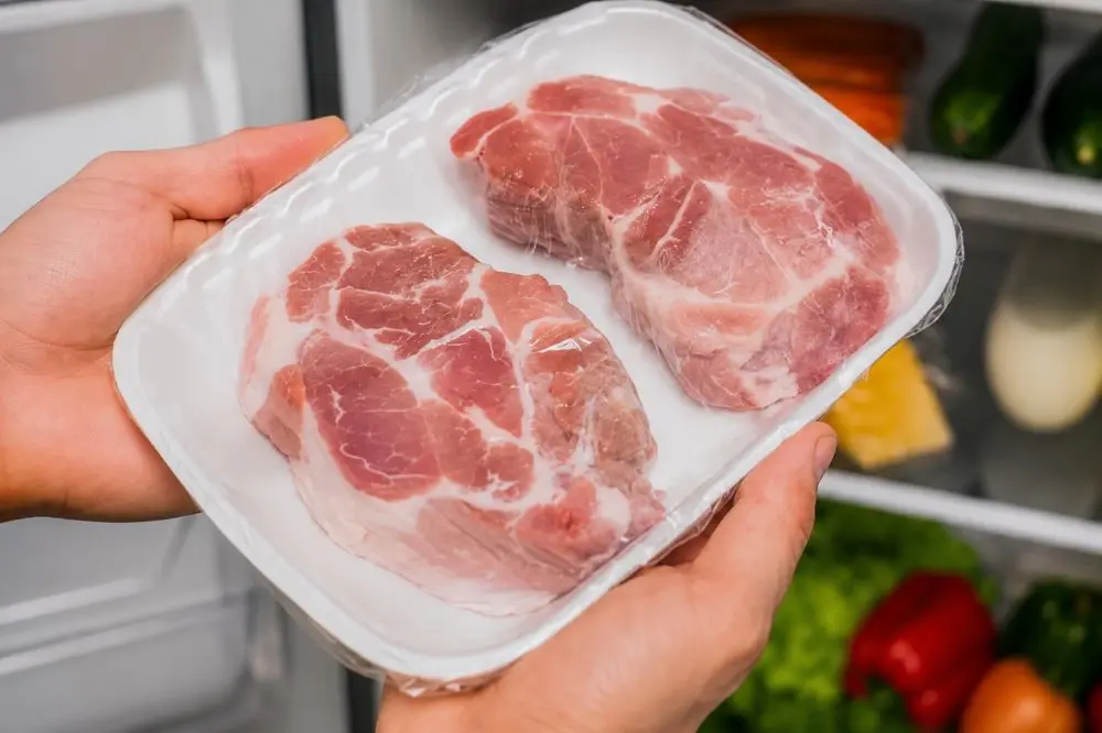 Bác sĩ chỉ ra sai lầm phổ biến khi cất thịt, cá vào tủ đông có thể làm giảm chất lượng thực phẩm và ảnh hưởng sức khỏe.