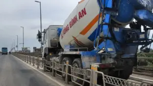 Tông chết người trên cầu Nhật Tân, trách nhiệm pháp lý của tài xế xe bồn được xác định ra sao? Góc nhìn từ quy định hiện hành