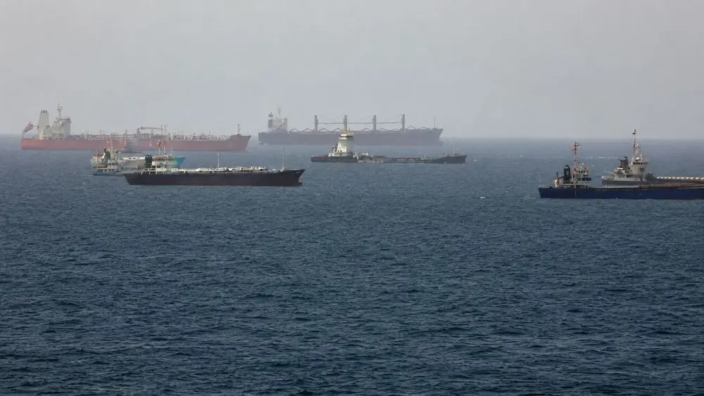 Ác mộng dưới đáy tàu dầu tại eo biển Hormuz khiến nhiều thủy thủ đối mặt điều kiện làm việc khắc nghiệt sau nhiều tháng mắc kẹt.