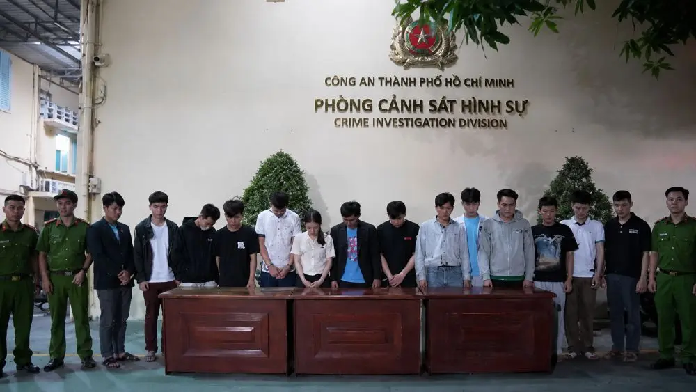 Công an TPHCM khởi tố 11 vụ án, gần 200 bị can trong đường dây lừa đảo bán gói kỳ nghỉ quy mô lớn, hé lộ thủ đoạn tinh vi.