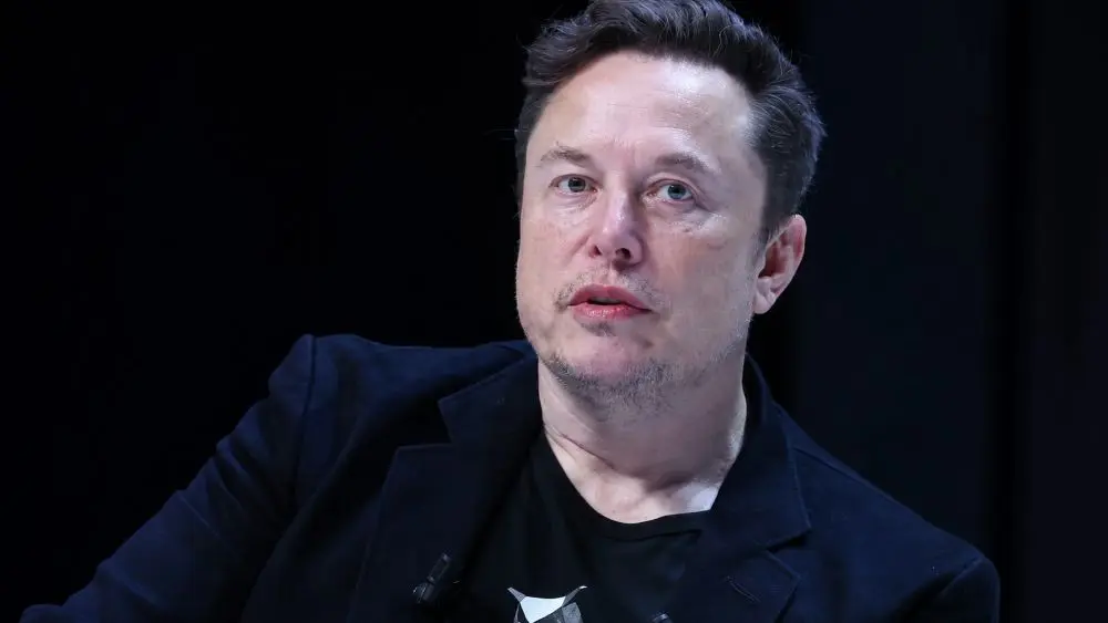 Tỷ phú Elon Musk đánh mất cột mốc nghìn tỷ phú sau khi cổ phiếu Tesla và SpaceX giảm mạnh, kéo tài sản ròng lao dốc.