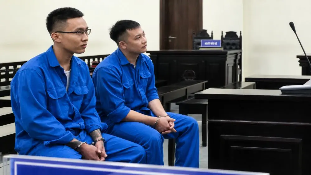 Anh rể bị em vợ rủ sang Singapore nhưng tỉnh dậy đã ở Campuchia, vụ án mua bán người được đưa ra xét xử, hé lộ thủ đoạn tinh vi.
