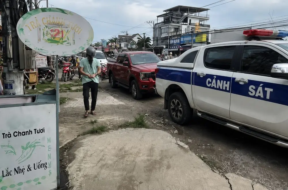 Thiếu nữ bị sát hại trong phòng trọ ở TPHCM, công an khẩn trương điều tra và bắt giữ nghi phạm. Xem diễn biến vụ việc.
