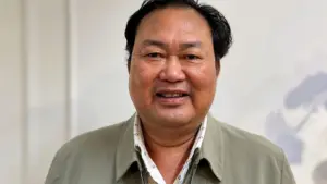 Chủ tịch Tập đoàn Hưng Thịnh hầu tòa trong vụ khai thác trái phép quặng titan. Diễn biến và cáo buộc mới nhất của vụ án.