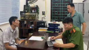 Bắt đối tượng xâm hại cô gái khuyết tật ở Phú Thọ sau gần 4 giờ truy xét, công an đang tiếp tục điều tra vụ án.