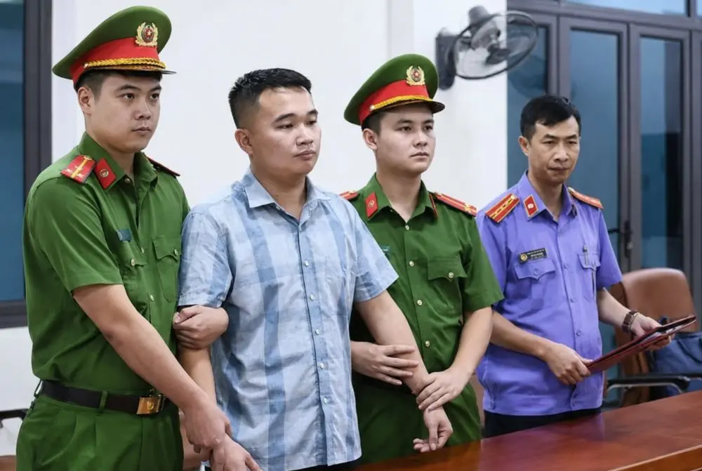 Giữ khẩn cấp giáo viên Trường THPT chuyên Tuyên Quang liên quan vụ hơn 140 điểm 10 môn Toán tốt nghiệp THPT. Xem diễn biến mới nhất.