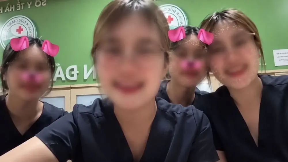 Hai sinh viên gây tranh cãi vì livestream phản cảm, văng tục, đe dọa người xem, làm dấy lên câu hỏi về y đức và chuẩn mực nghề y.
