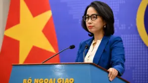 Việt Nam lên tiếng về vụ chìm tàu ngoài khơi Nguyên 18, khẳng định sẵn sàng hỗ trợ bảo hộ công dân nếu có người Việt liên quan.