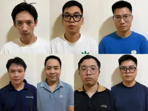 Bộ Công an khởi tố 7 người bị cáo buộc lập hơn 100 website phát tán 26.000 bộ phim lậu, thu lợi bất chính hàng trăm tỷ đồng.