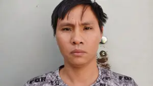Nguyễn Thế Khang bị điều tra trong vụ lái ô tô truy đuổi, tông xe vào nhóm người và nổ súng sau mâu thuẫn. Xem diễn biến vụ việc.