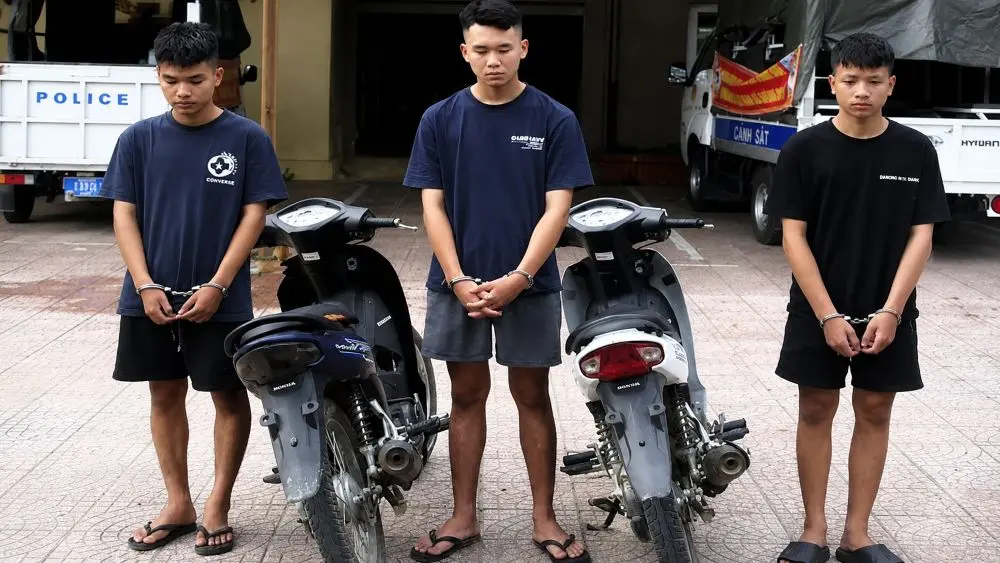 Bắt giữ nhóm tuổi teen từ Hà Tĩnh ra Nghệ An trộm cắp xe máy, thu giữ tang vật. Xem thủ đoạn và diễn biến vụ việc.