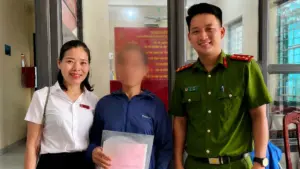 Ngăn chặn kịp thời vụ lừa đảo trên không gian mạng, giúp người phụ nữ tránh mất gần 100 triệu đồng. Xem thủ đoạn và cảnh báo từ công an.
