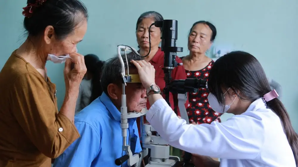 Nghệ An triển khai khám sức khỏe miễn phí hằng năm cho người dân, hướng tới bao phủ 100% xã, phường và quản lý sức khỏe toàn dân.