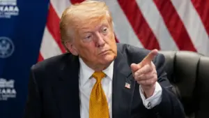 Ông Trump dọa đáp trả EU bằng thuế quan sau án phạt Google, làm gia tăng nguy cơ căng thẳng thương mại xuyên Đại Tây Dương