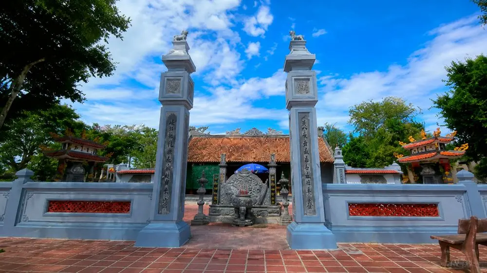 Khám phá Đền thờ Sát Hải Đại Vương Hoàng Tá Thốn, biểu tượng lịch sử và văn hóa lâu đời của xứ Nghệ.