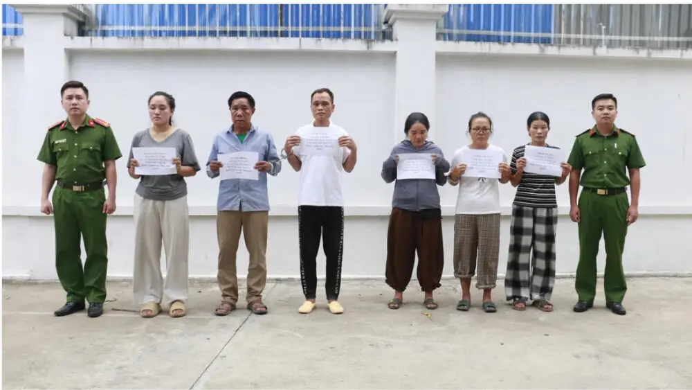Giải cứu 3 nạn nhân bị bán sang nước ngoài làm vợ, có người chưa đủ 14 tuổi; triệt phá đường dây mua bán người.
