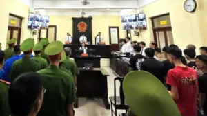 Tuyên án 44 bị cáo trong vụ hai nhóm thanh thiếu niên hẹn đánh nhau ở Cà Mau, mức án cao nhất 5 năm 6 tháng tù. Xem diễn biến vụ án.