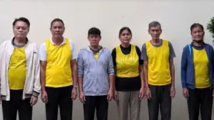 Nhóm người Philippines dàn cảnh đánh bài lừa khách du lịch nước ngoài ở TP.HCM, thực hiện 18 vụ chiếm đoạt khoảng 10.000 USD.