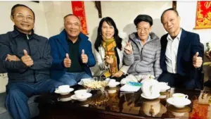 Nhà giáo Ưu tú Lê Thái Phong để lại dấu ấn sâu đậm trong nhiều thế hệ học trò với hơn 40 năm cống hiến cho giáo dục xứ Nghệ.