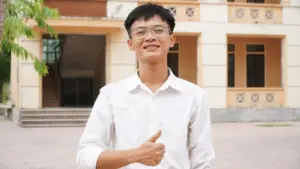 Thủ khoa Nghệ An Phạm Đình Phong truyền cảm hứng chinh phục ước mơ bằng năng lực bản thân và nỗ lực học tập bền bỉ.
