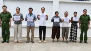 Triệt xóa 2 đường dây mua bán người qua biên giới ở Nghệ An, bắt giữ 6 đối tượng. Theo dõi diễn biến và kết quả điều tra vụ án.