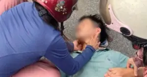 Điều dưỡng Nguyễn Thị Quỳnh Giang kịp thời sơ cứu, cứu sống người đàn ông ngã quỵ giữa đường, lan tỏa tinh thần trách nhiệm và nhân ái.