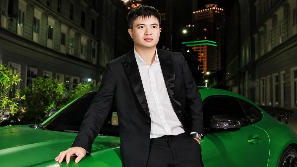 Diễn biến vụ án Mr Pips Phó Đức Nam hé lộ chi tiết cha bị can đưa 100.000 USD nhờ chạy án, thu hút sự quan tâm của dư luận.