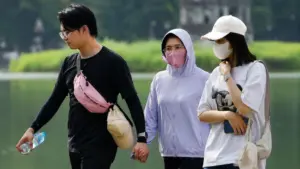 Dự báo thời tiết 14/7: Miền Bắc xuất hiện nắng nóng cục bộ, Nam Bộ có mưa lớn cục bộ. Xem chi tiết diễn biến thời tiết mới nhất.