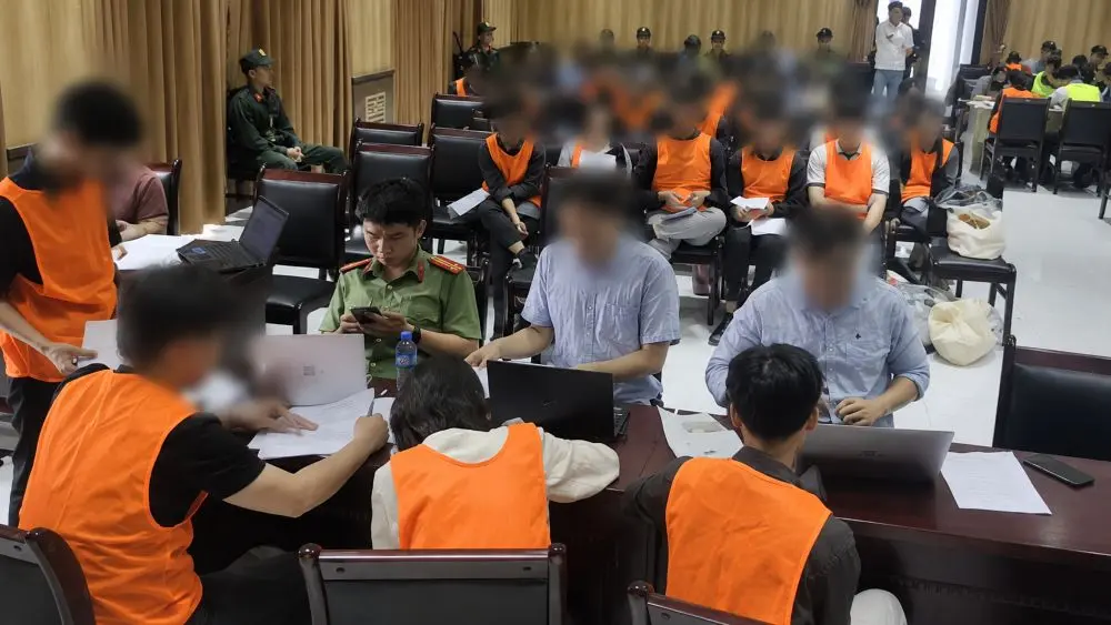 Khởi tố Ngô Hoàng Đông trong đường dây lừa đảo huy động hàng trăm tỷ đồng. Diễn biến mới của vụ án đang được điều tra.