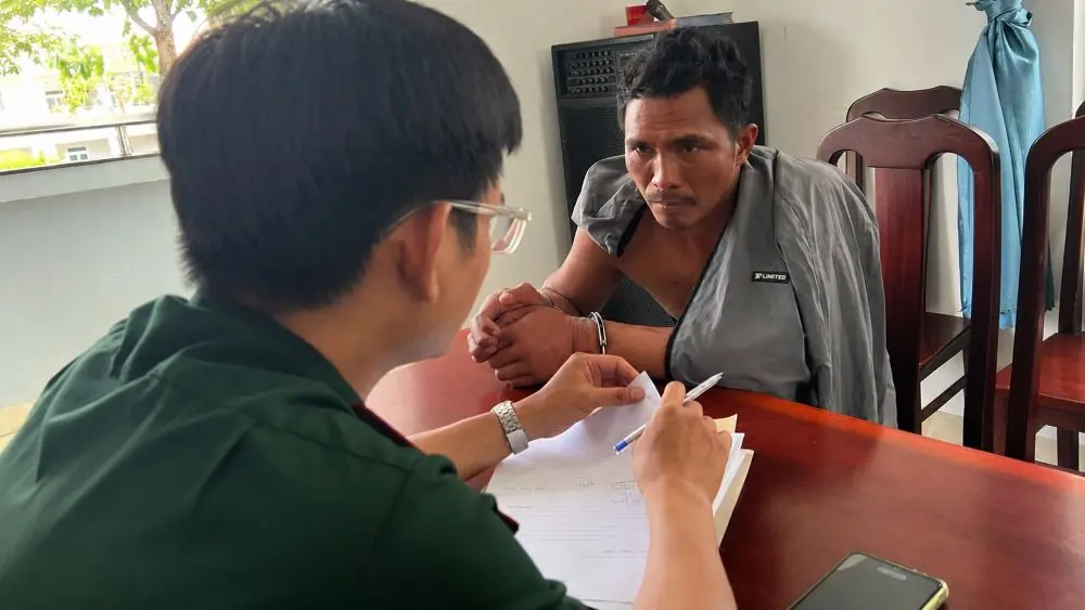 Nghi phạm Trần Vũ Hải bị bắt khi tàu cá cập bến sau vụ án mạng trên biển cách bờ hơn 200 hải lý. Diễn biến vụ việc ra sao?