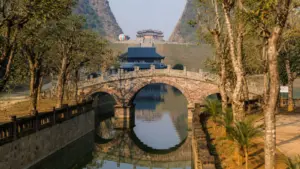 Khám phá khu du lịch Thung Ui rộng 270ha trong lòng di sản Tràng An, điểm đến tâm linh mới do doanh nghiệp Xuân Trường đầu tư.
